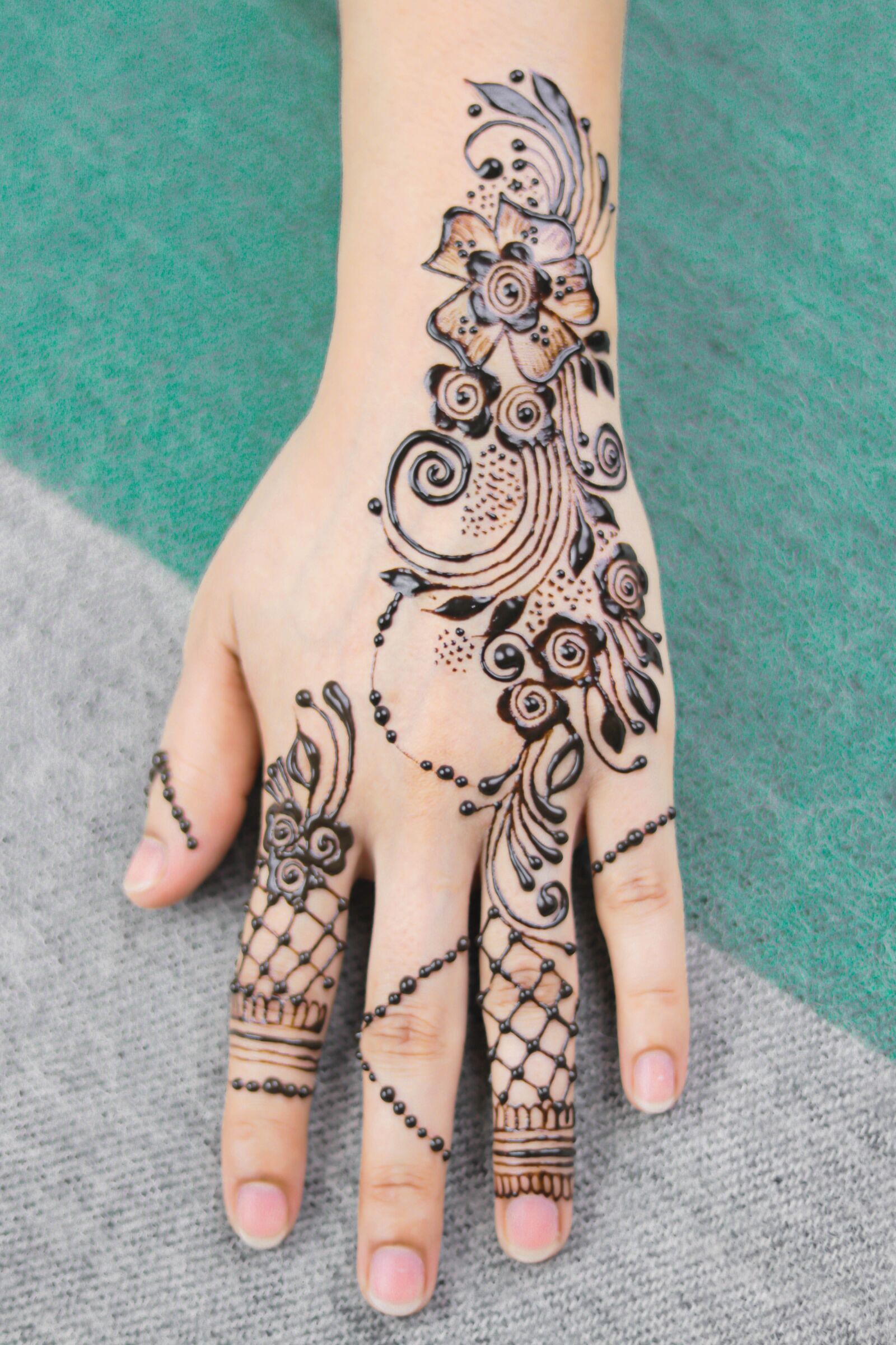 Canon EOS 80D sample photo. Indian, tattoo, henna photography