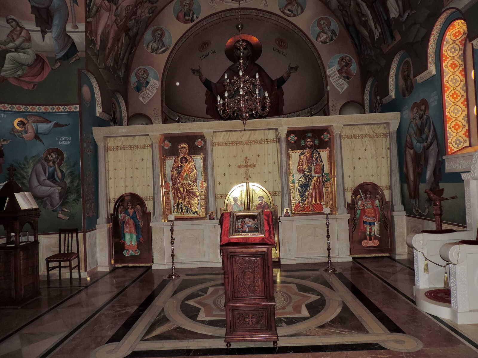 Nikon Coolpix P520 sample photo. Altar, byzantine, interior decoration photography