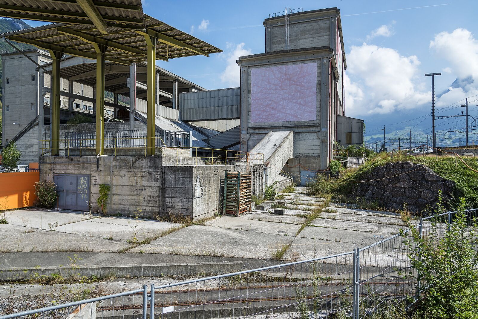 Nikon D600 sample photo. Factory, abandoned, building photography