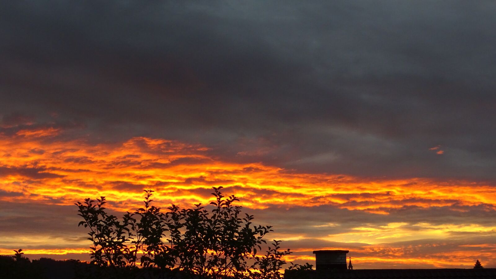 Sony DSC-HX60 sample photo. Clouds, sky, sunrise photography