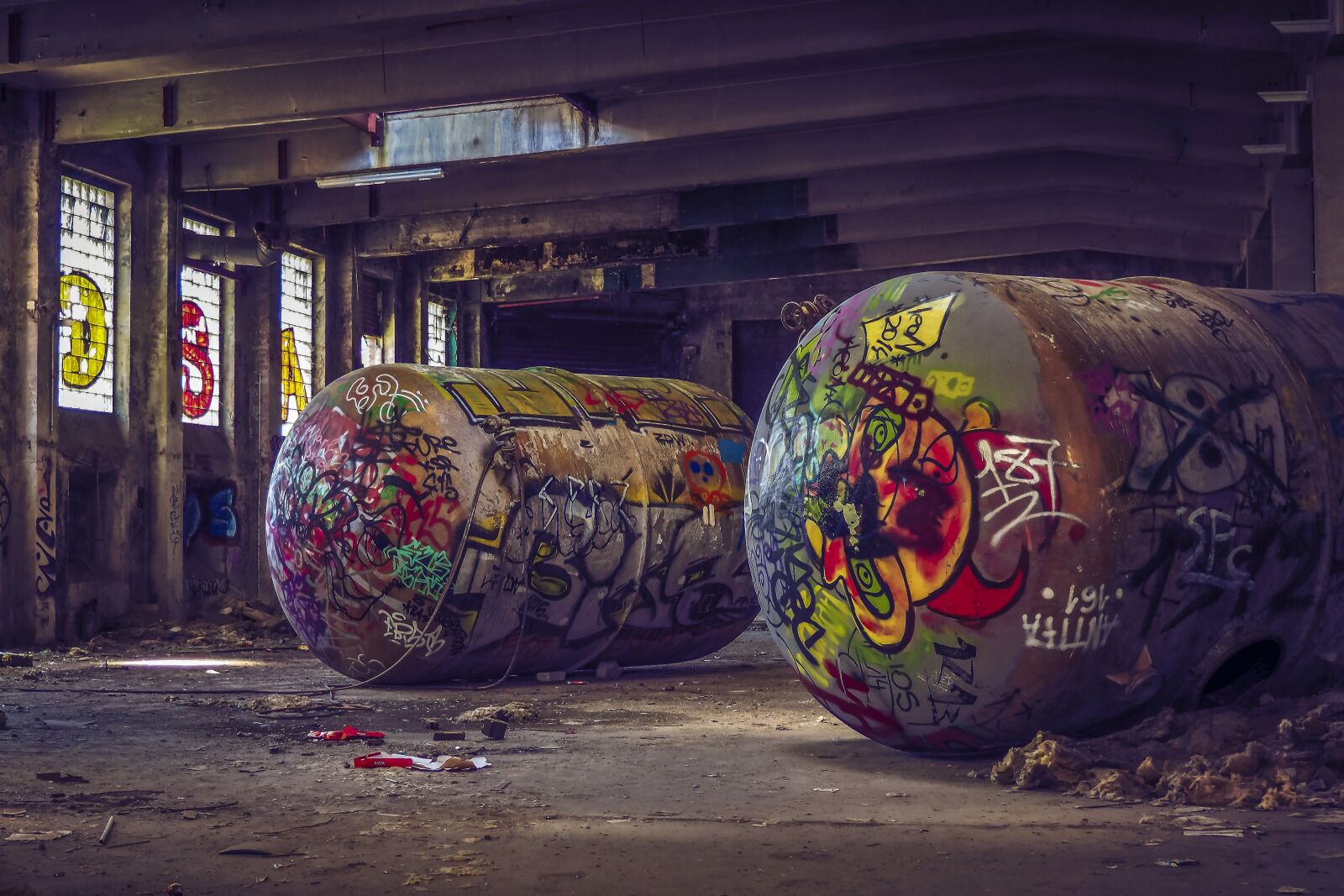 Olympus OM-D E-M10 sample photo. Lost places, hall, pforphoto photography