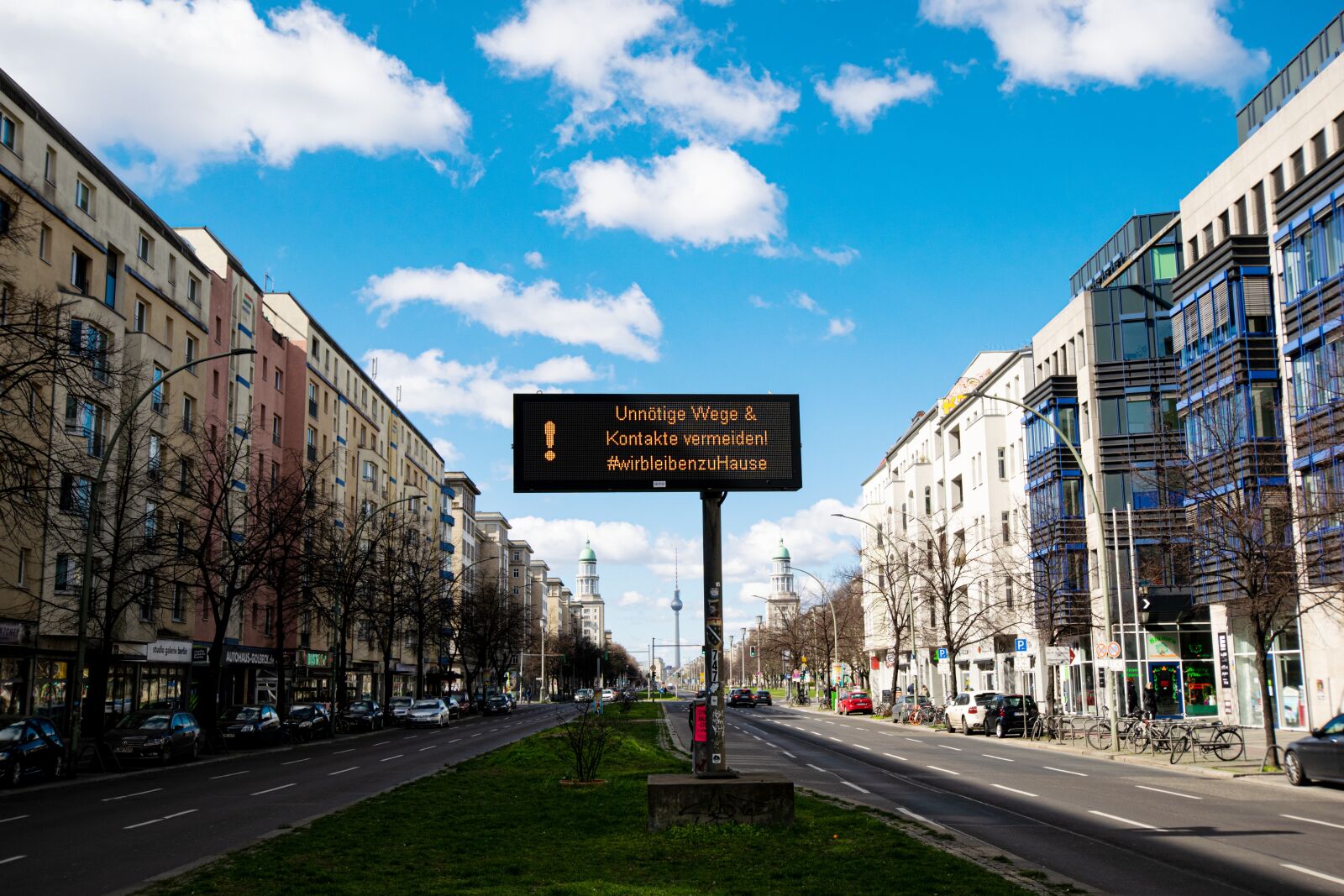 Nikon D5300 sample photo. Berlin, coronavirus, virus photography