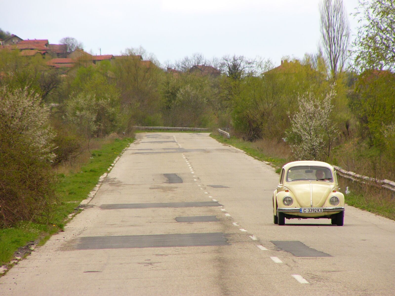 Panasonic DMC-FZ10 sample photo. Bulgaria, times, village photography