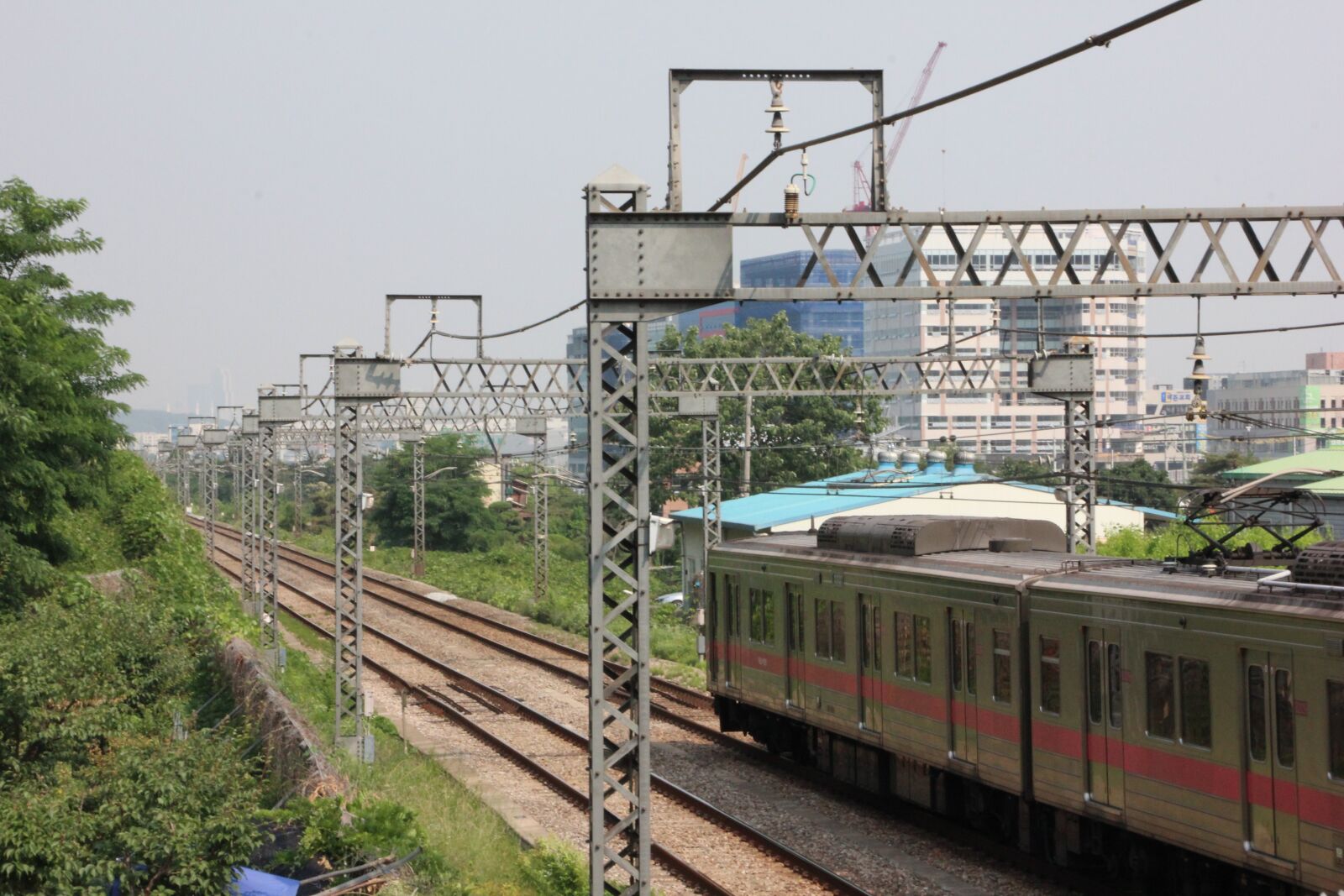 Canon EOS 600D (Rebel EOS T3i / EOS Kiss X5) sample photo. Train, subway, republic of photography