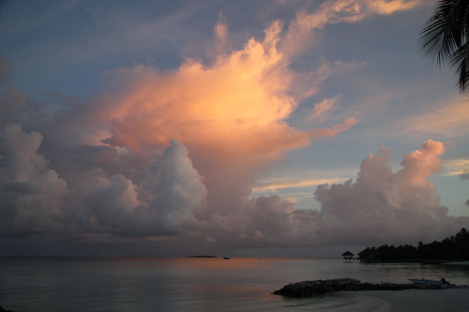 Canon EOS 7D sample photo. Maldives, sunset, ocean photography