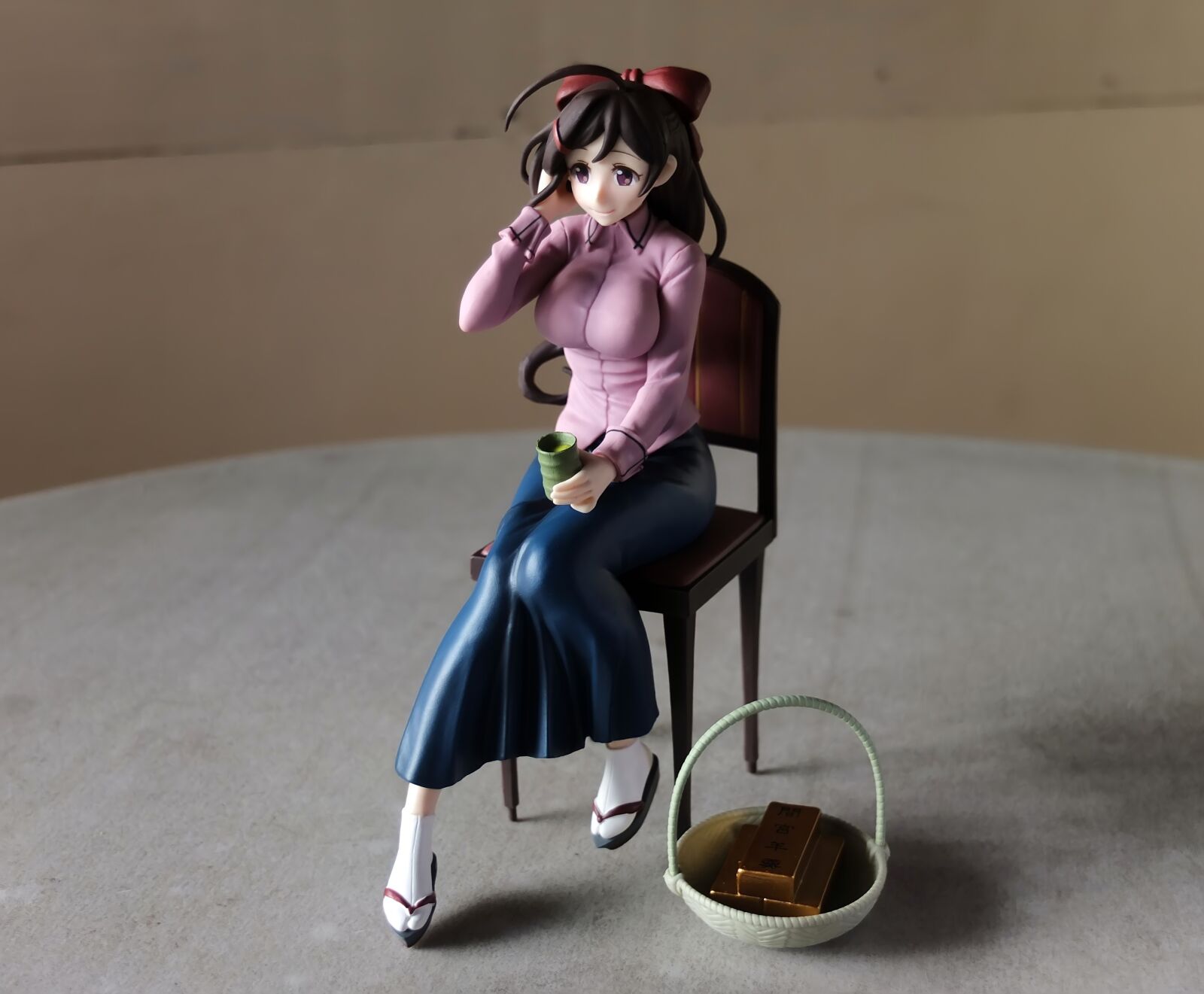 Fujifilm X10 sample photo. Toy, figurine, young photography