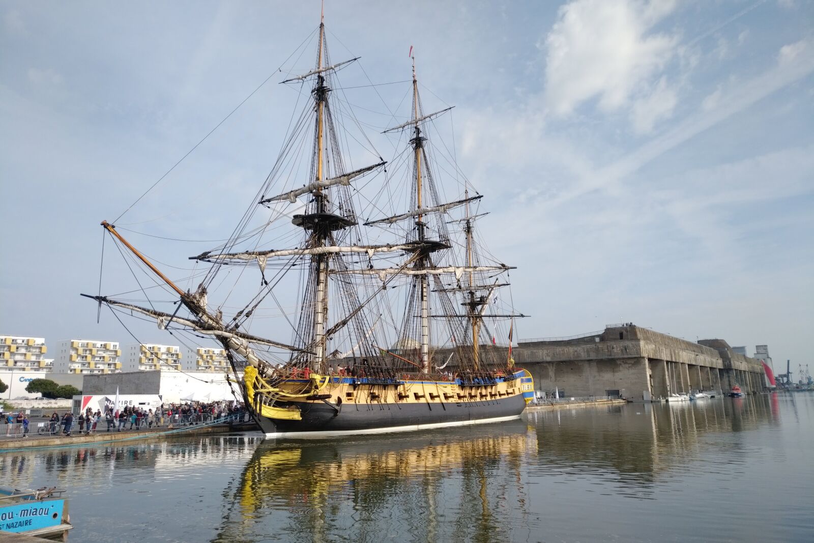 QCOM-AA QCAM-AA sample photo. Hermione, boat, saint-nazaire photography