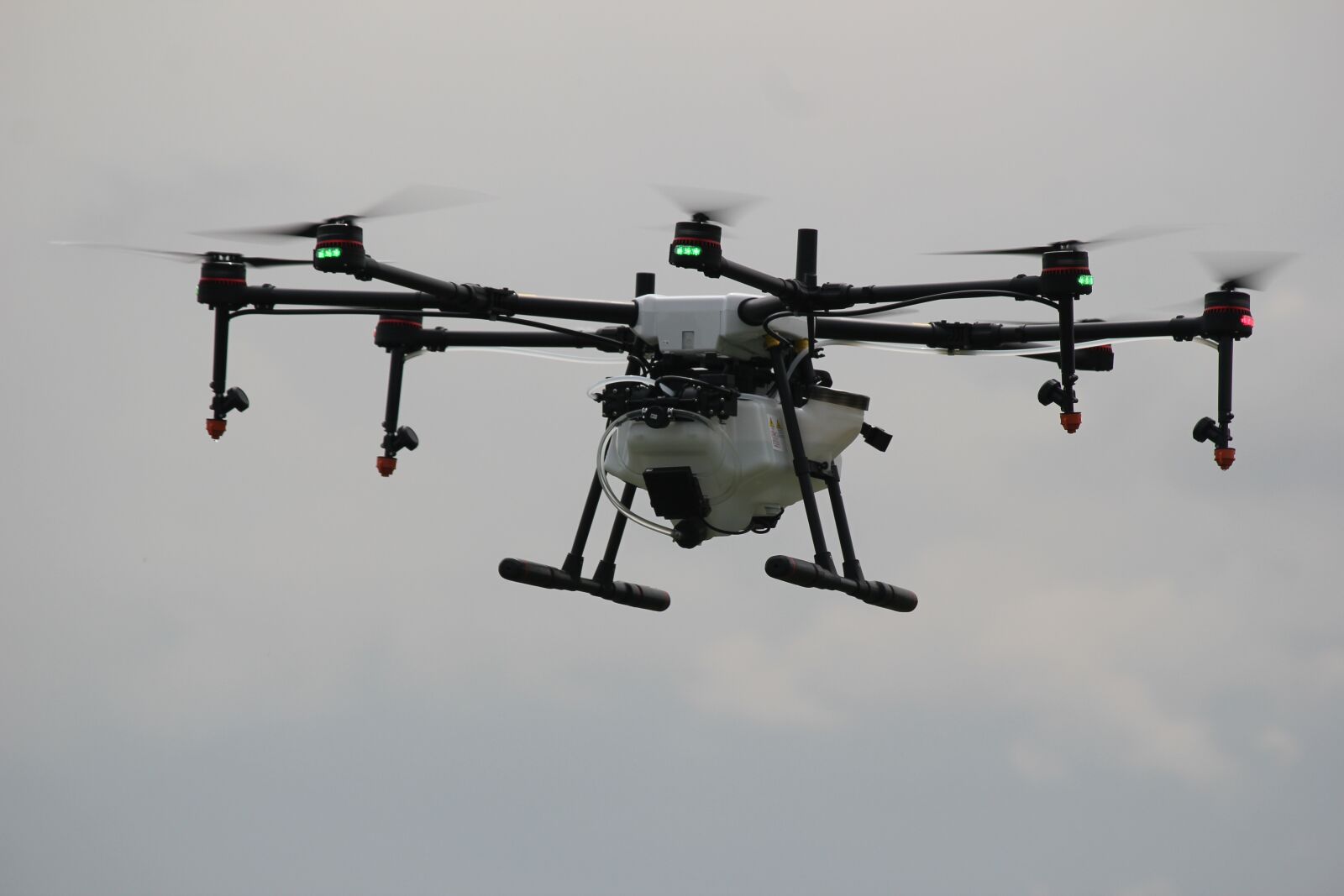 Canon EOS 550D (EOS Rebel T2i / EOS Kiss X4) sample photo. Technology, drone farm, aircraft photography