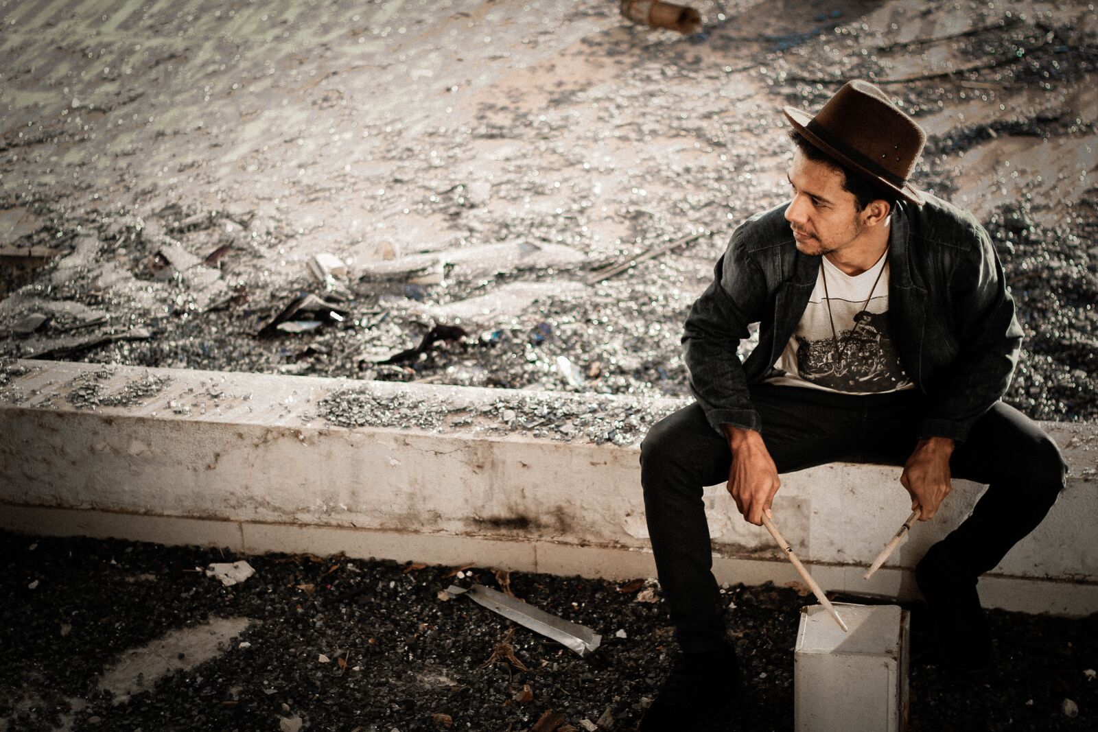Canon EOS 60D + Canon EF 50mm F1.8 STM sample photo. People, man, cap photography