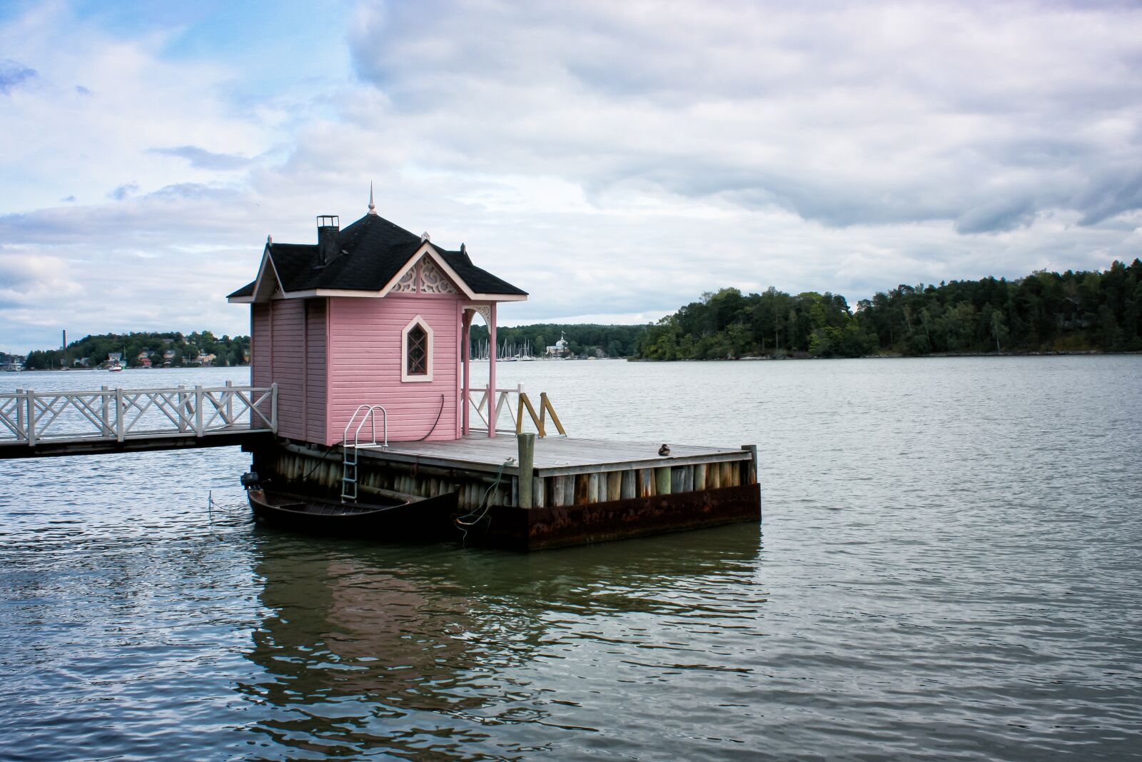 Canon EOS 450D (EOS Rebel XSi / EOS Kiss X2) sample photo. Small, sauna, finnish photography