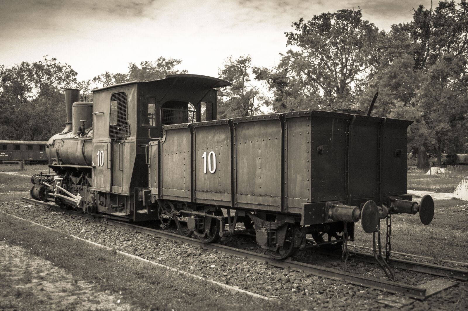 Nikon D3200 sample photo. Train, museum, black photography