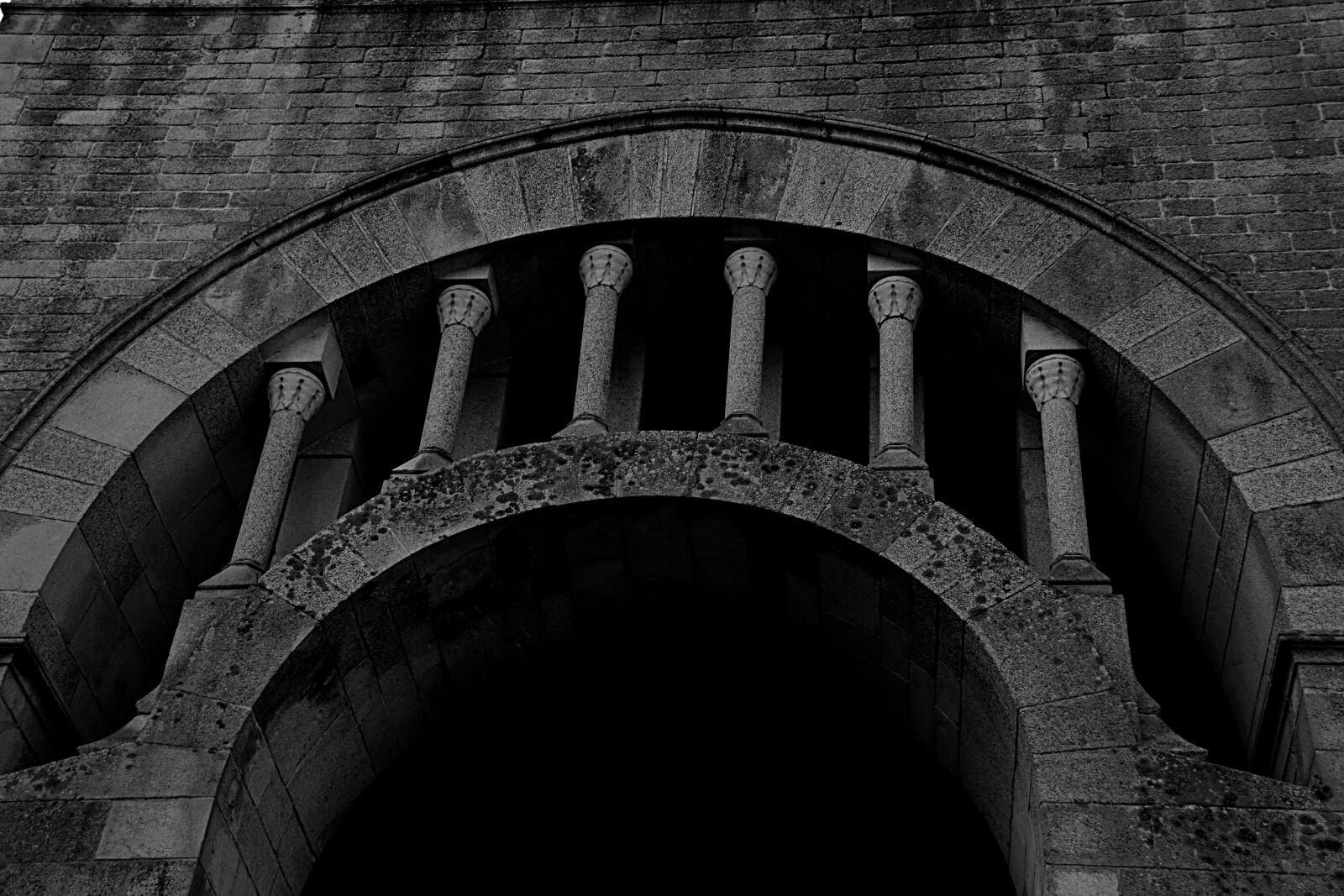 Nikon D5200 sample photo. Architecture, columns, stones photography