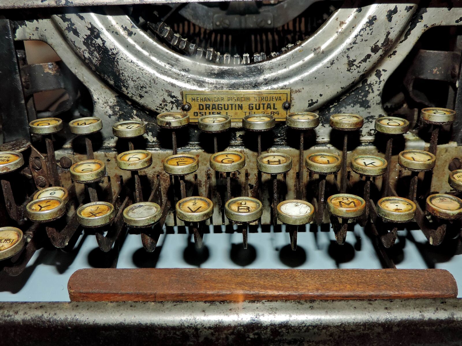 Nikon Coolpix P520 sample photo. Antiquity, history, typewriter, old photography