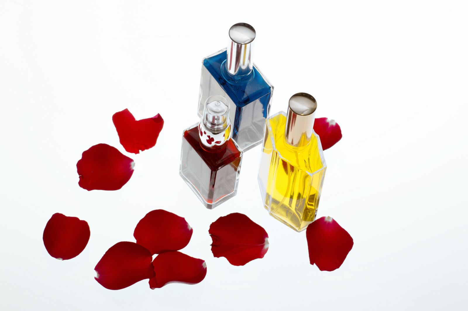Nikon D3200 sample photo. Bottles, perfume, aroma photography