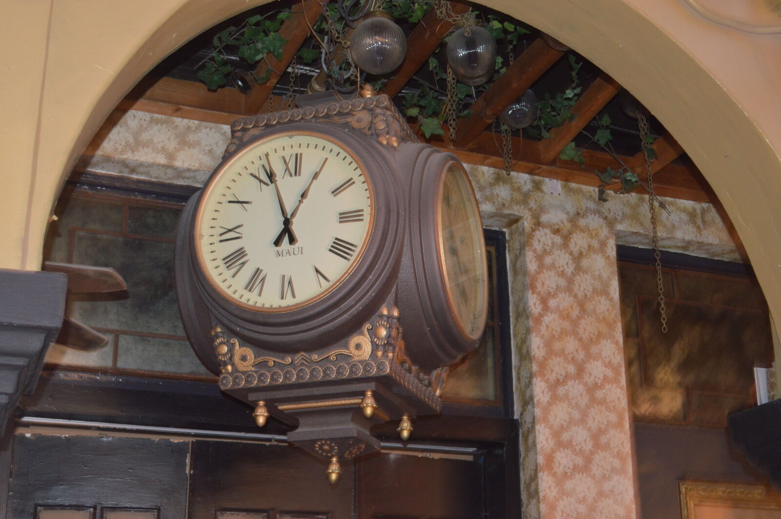 Nikon D3200 sample photo. Clock photography