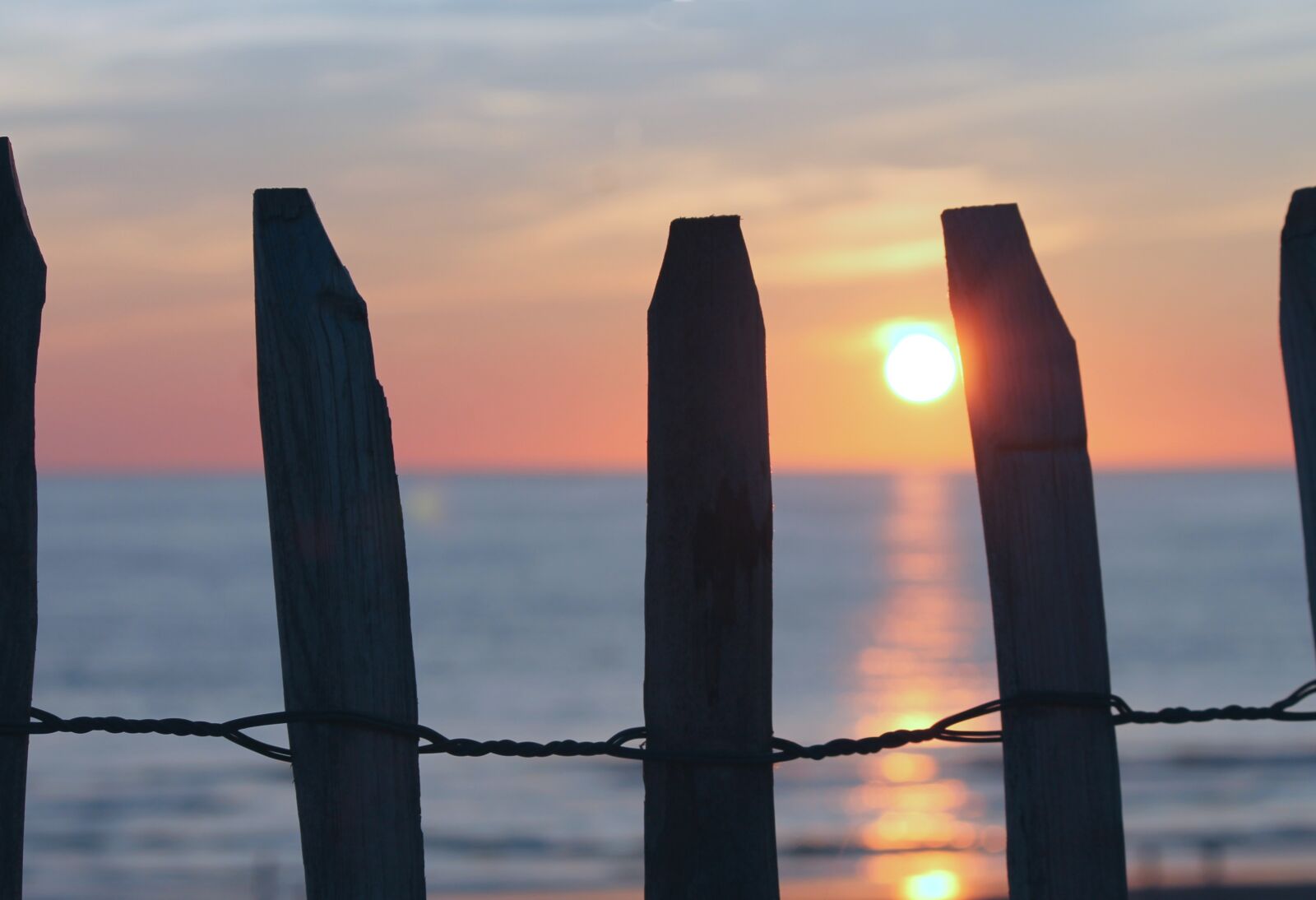 Canon EOS 1100D (EOS Rebel T3 / EOS Kiss X50) sample photo. Evening, sea, horizon photography