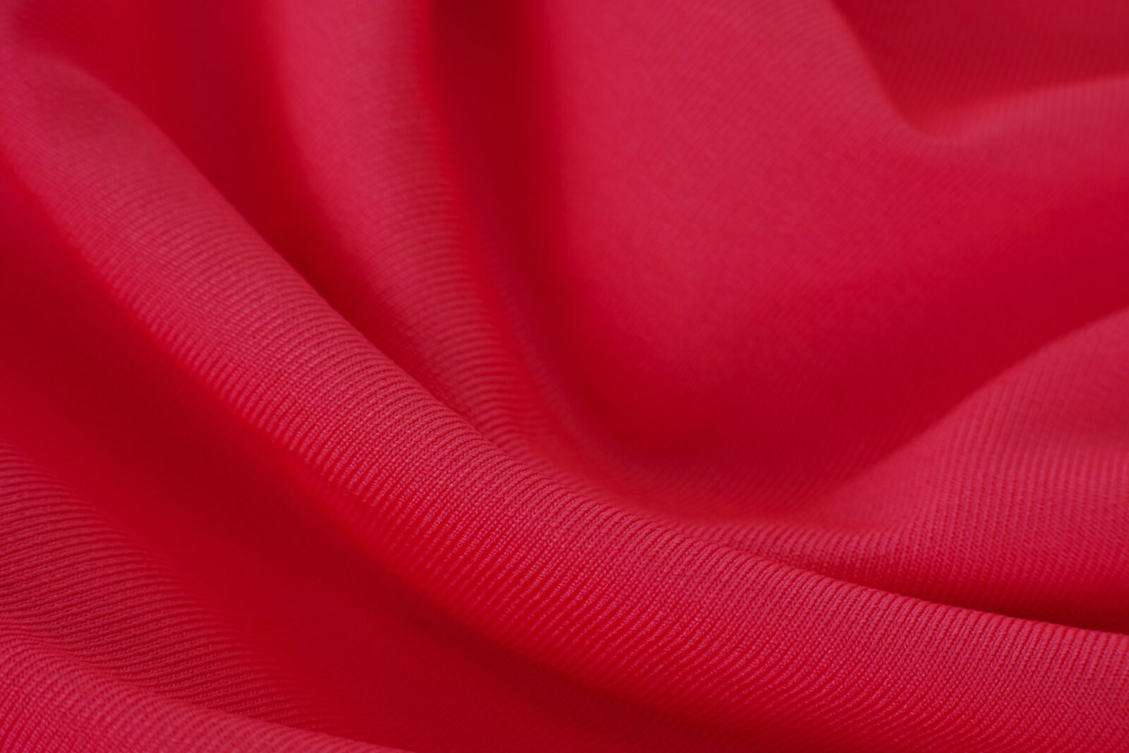 Sigma dp3 Quattro sample photo. Red, colors, fabric photography