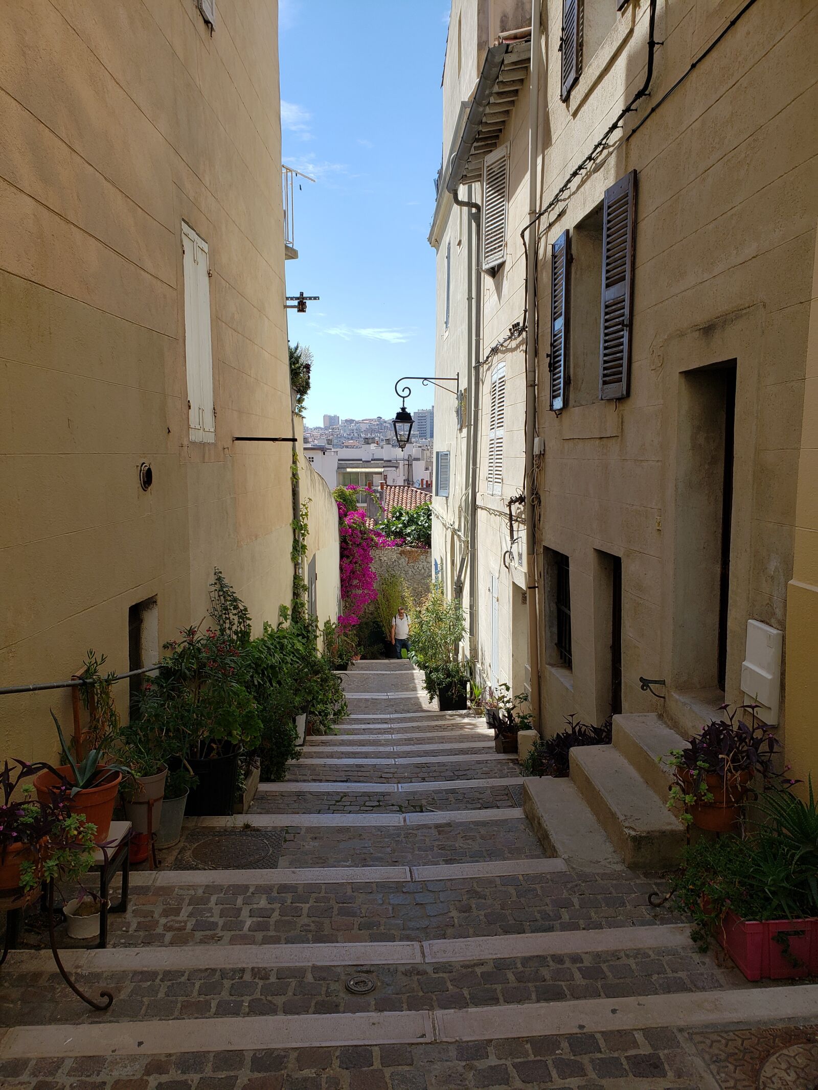 Samsung Galaxy S9+ sample photo. Marseille, ally, france photography