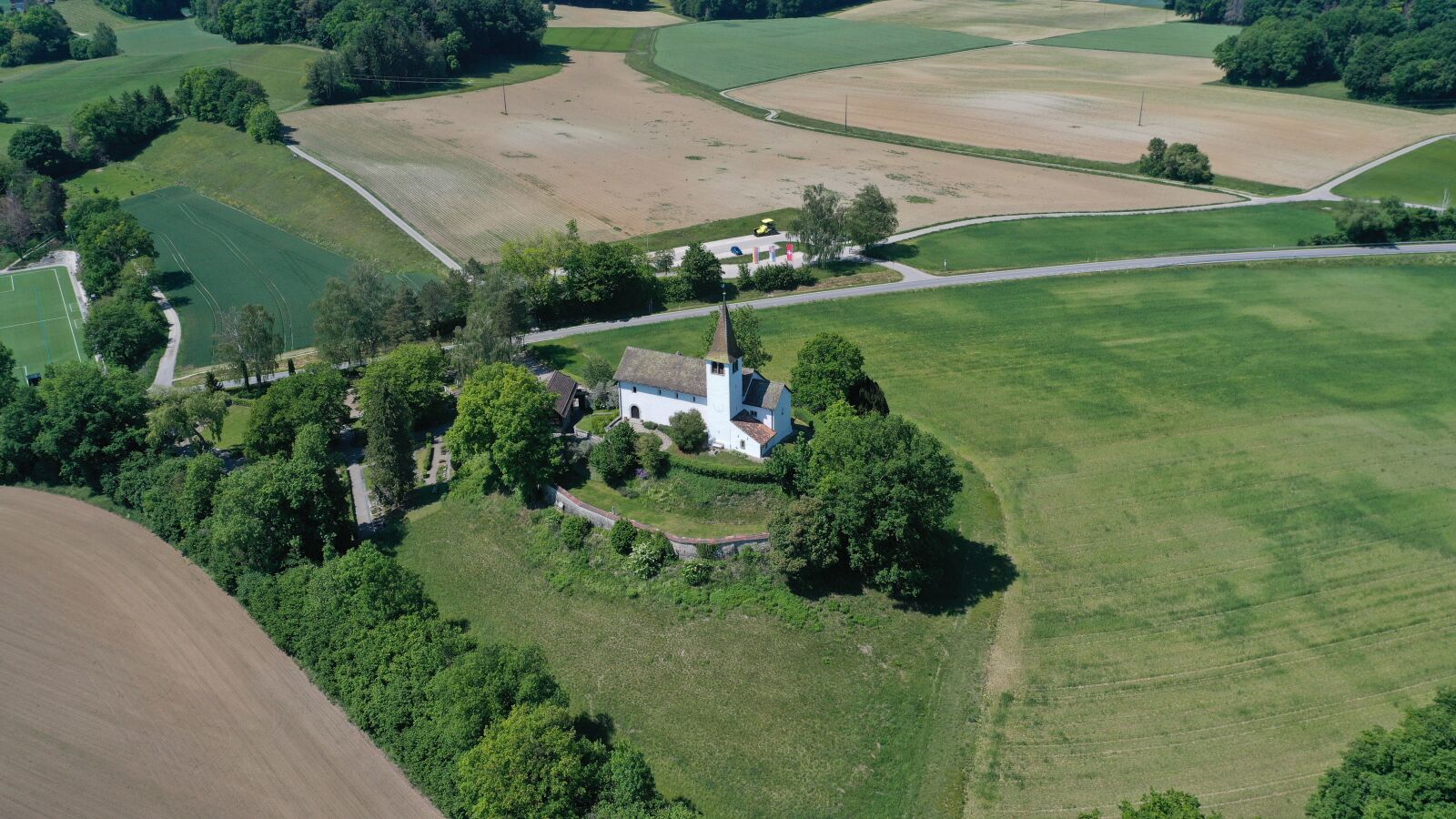 Hasselblad L1D-20c sample photo. Kirche, kapelle, land photography