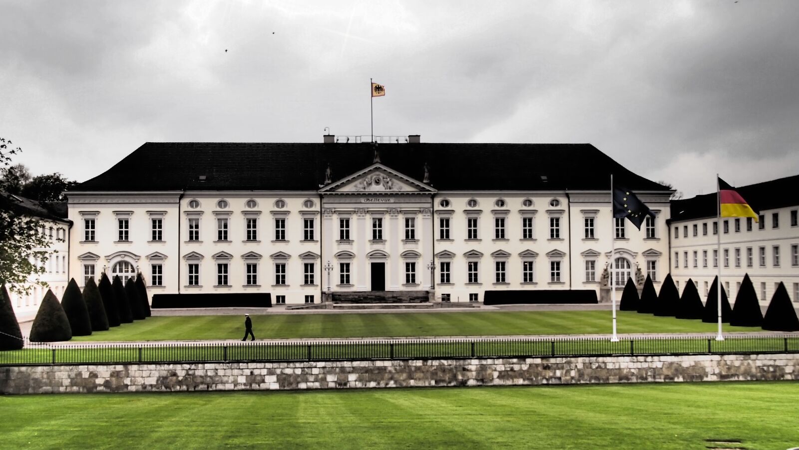 Olympus PEN E-PL3 sample photo. Berlin, castle bellevue, germany photography