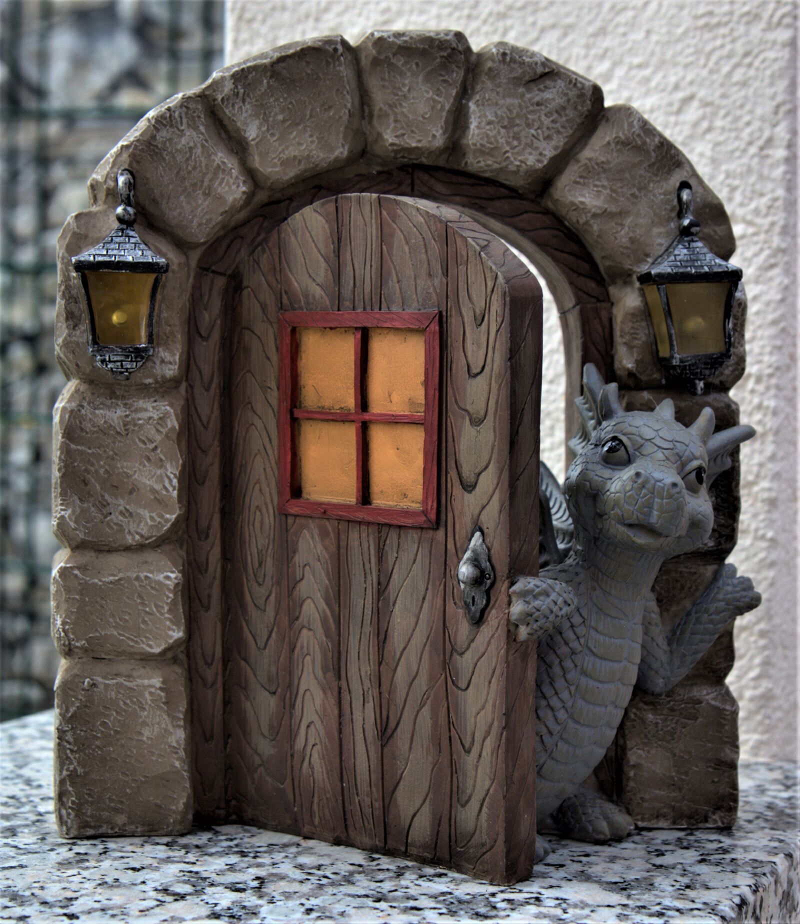 Canon EOS 80D sample photo. Dragon's gate, dragon, window photography