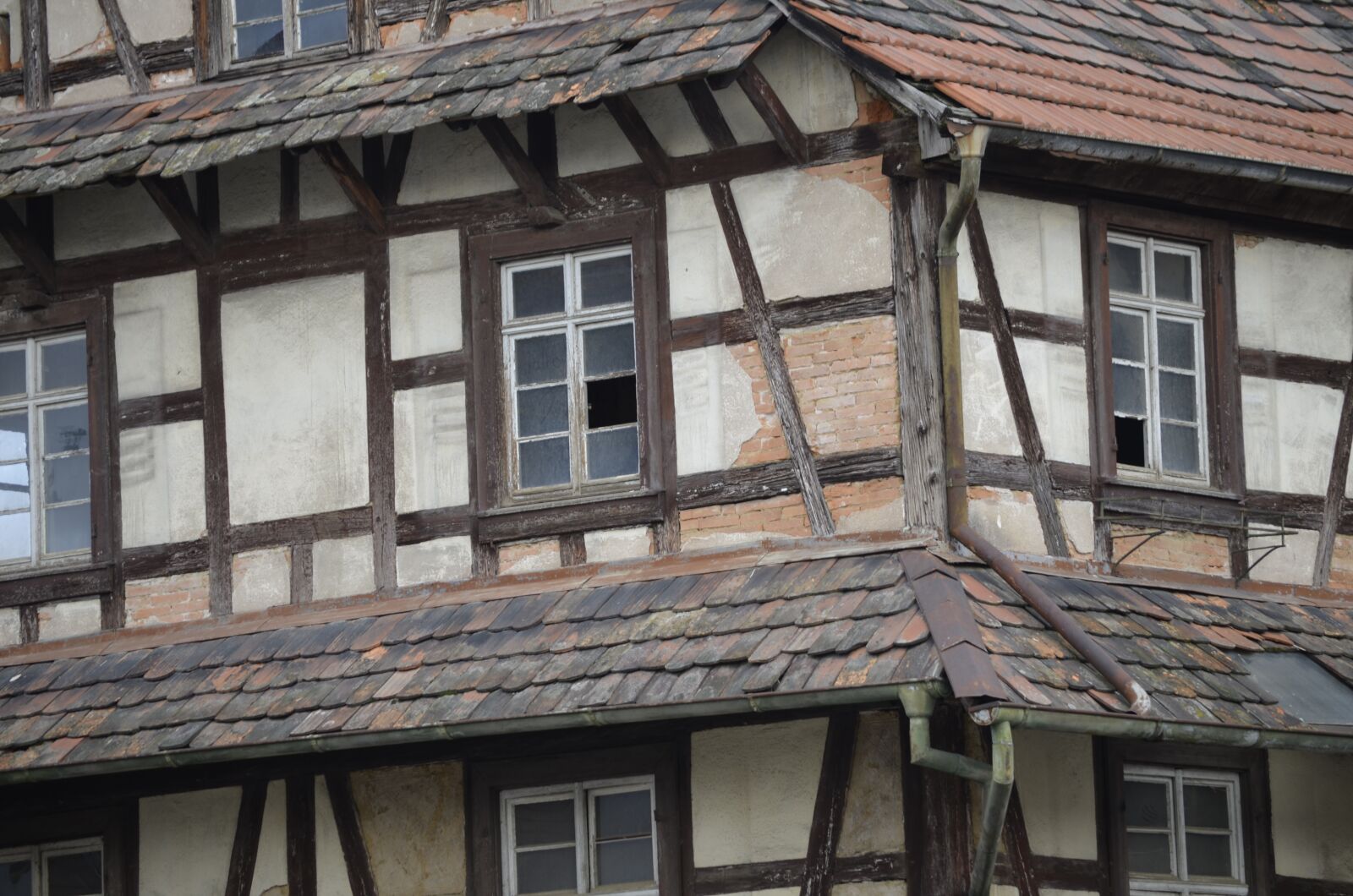 Nikon D5100 sample photo. Fachwerkhaus, timbered home, village photography