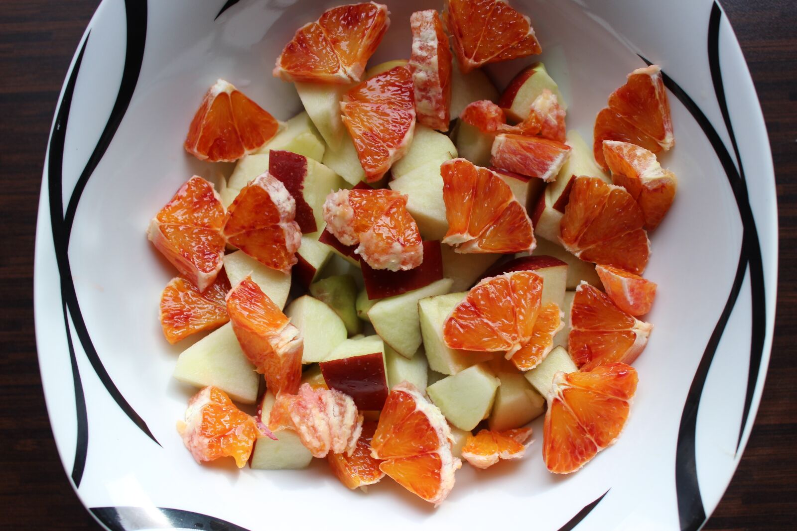 Canon EOS 600D (Rebel EOS T3i / EOS Kiss X5) sample photo. Fruit, fruit salad, raw photography