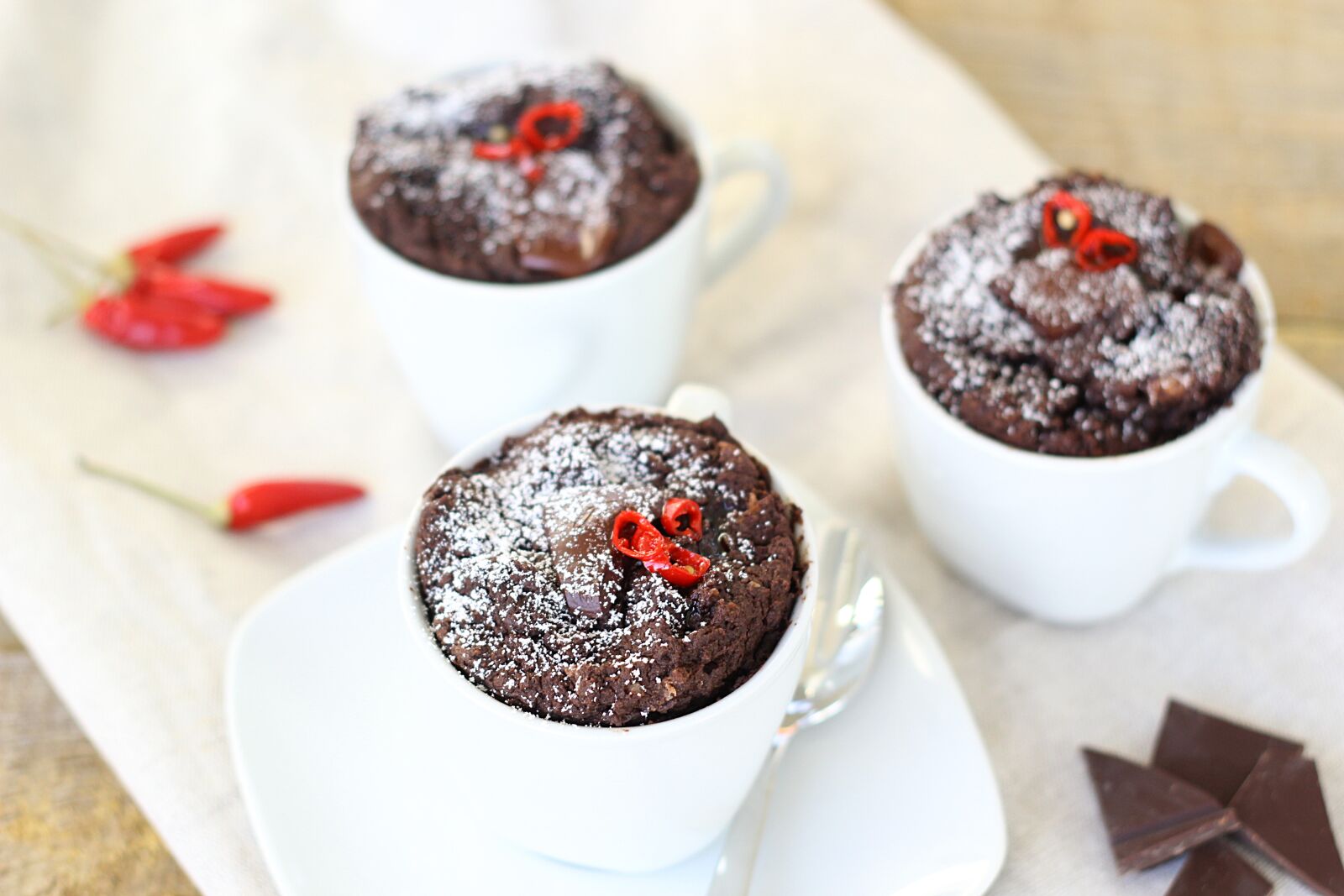 Canon EOS 60D sample photo. Cake, chocolate, chili photography