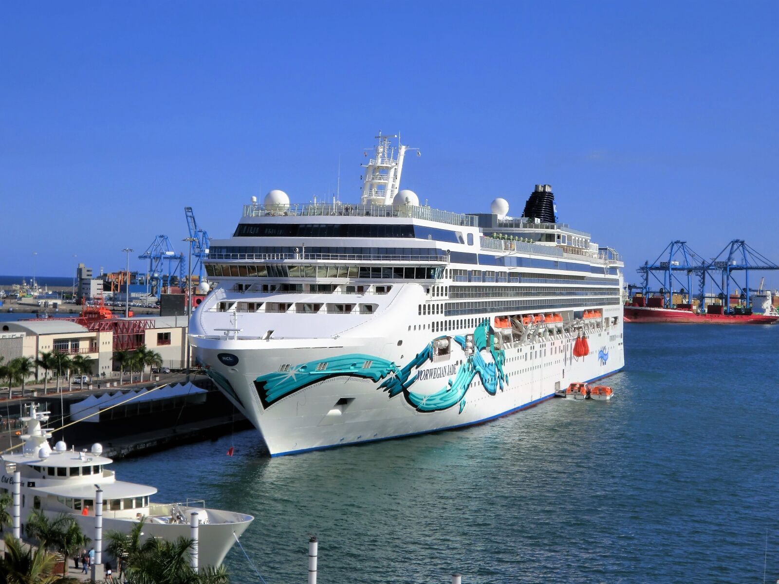 CASIO EX-Z800 sample photo. Transport, cruise boat, holiday photography