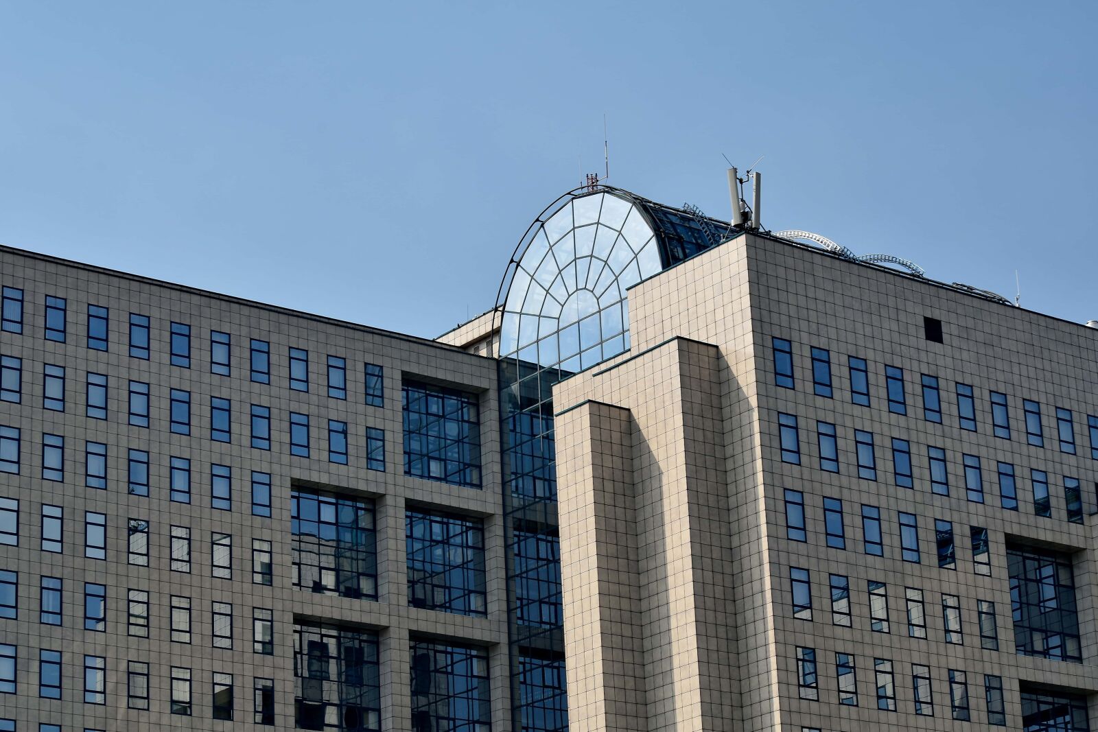 Nikon D5500 sample photo. Architecture, skyscraper, city, office photography