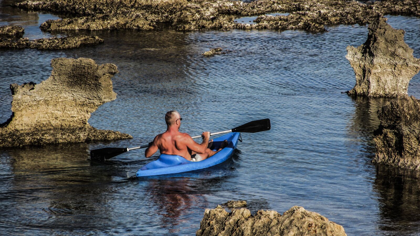 Canon PowerShot SX400 IS sample photo. Canoe, canoeing, water photography