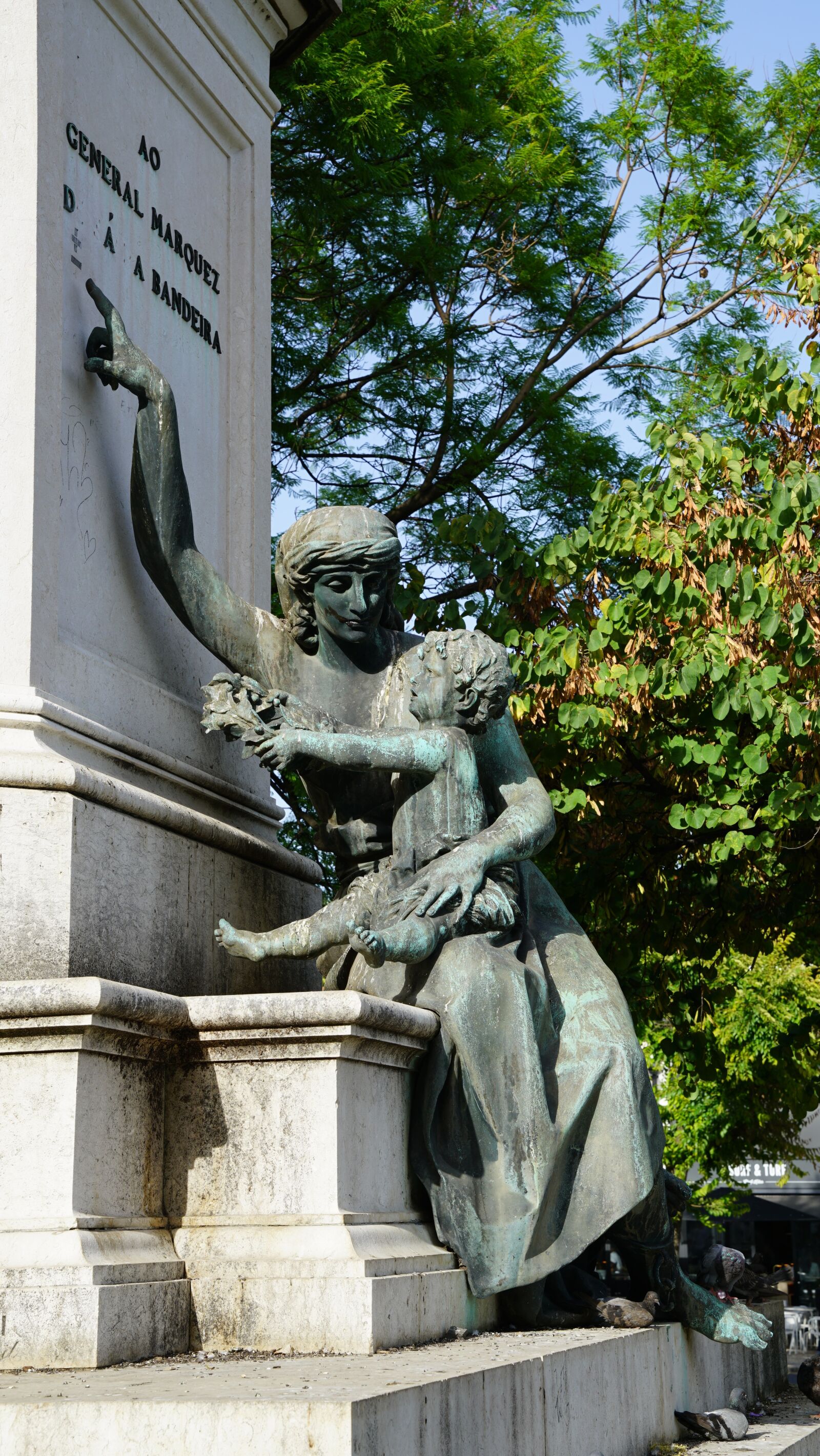Sony a7R II + Sony FE 24-70mm F2.8 GM sample photo. Sculpture, statue, monument photography