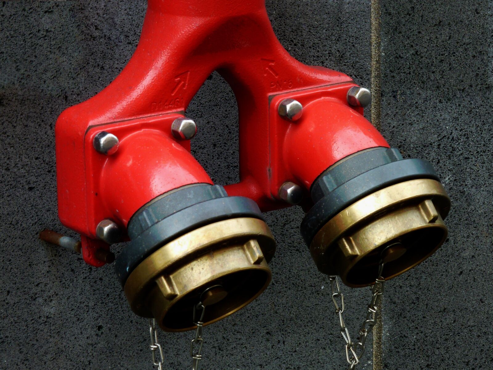 Panasonic DMC-TZ7 sample photo. Hydrant, tap, watering hole photography