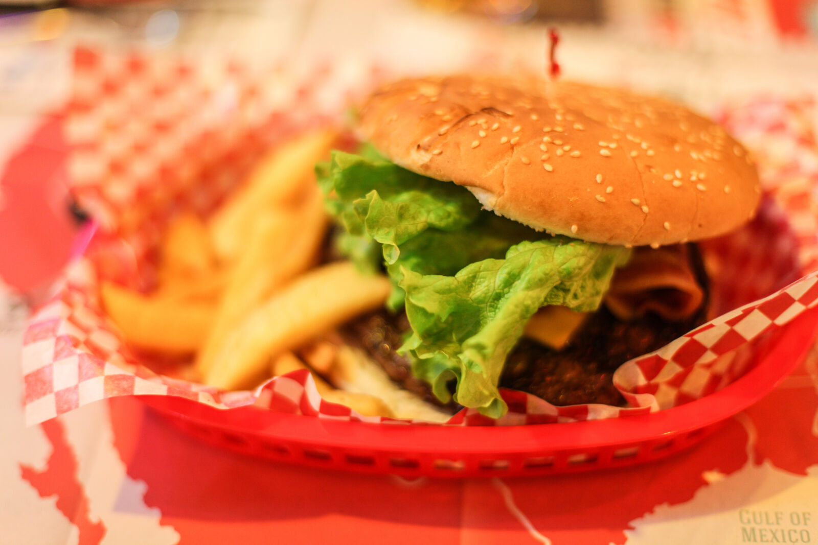Canon EOS 5D Mark II sample photo. Bread, chips, eat, fast photography