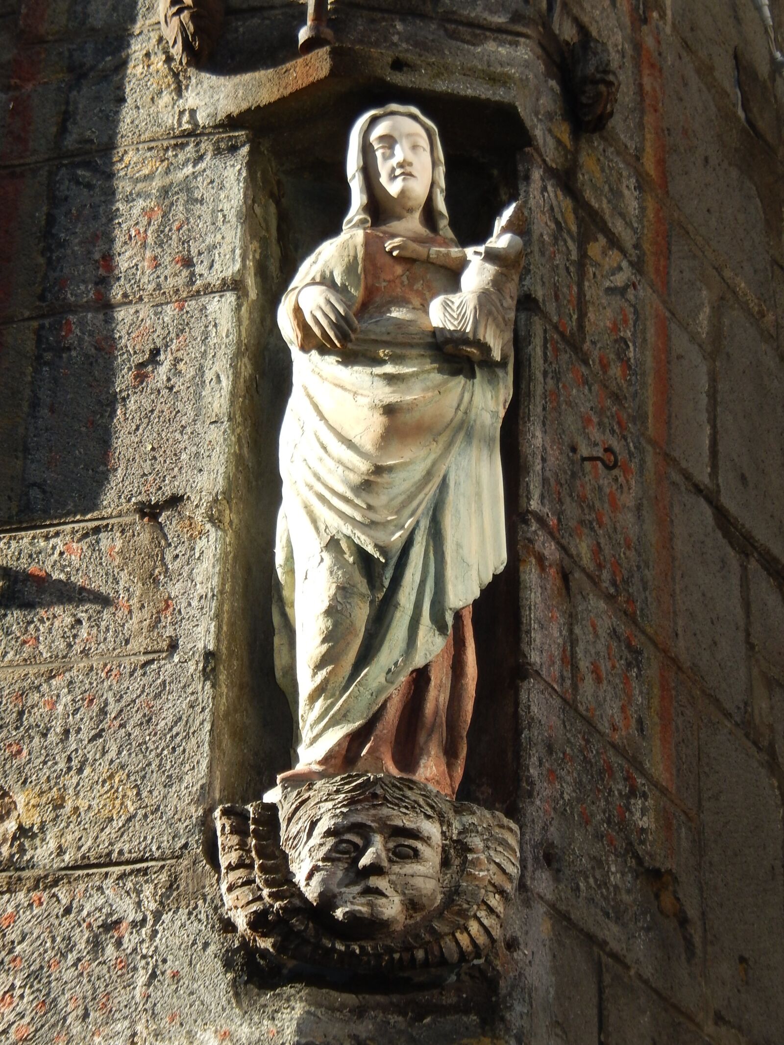 Nikon Coolpix S9500 sample photo. Statue, church, sculptor photography