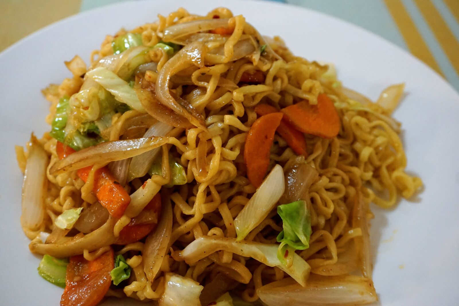 Sony a6000 sample photo. Noodle, food, fried noodle photography