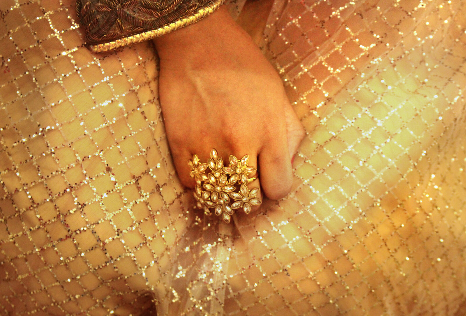 Canon EOS 700D (EOS Rebel T5i / EOS Kiss X7i) sample photo. Engagement, ethnic, gold, rings photography