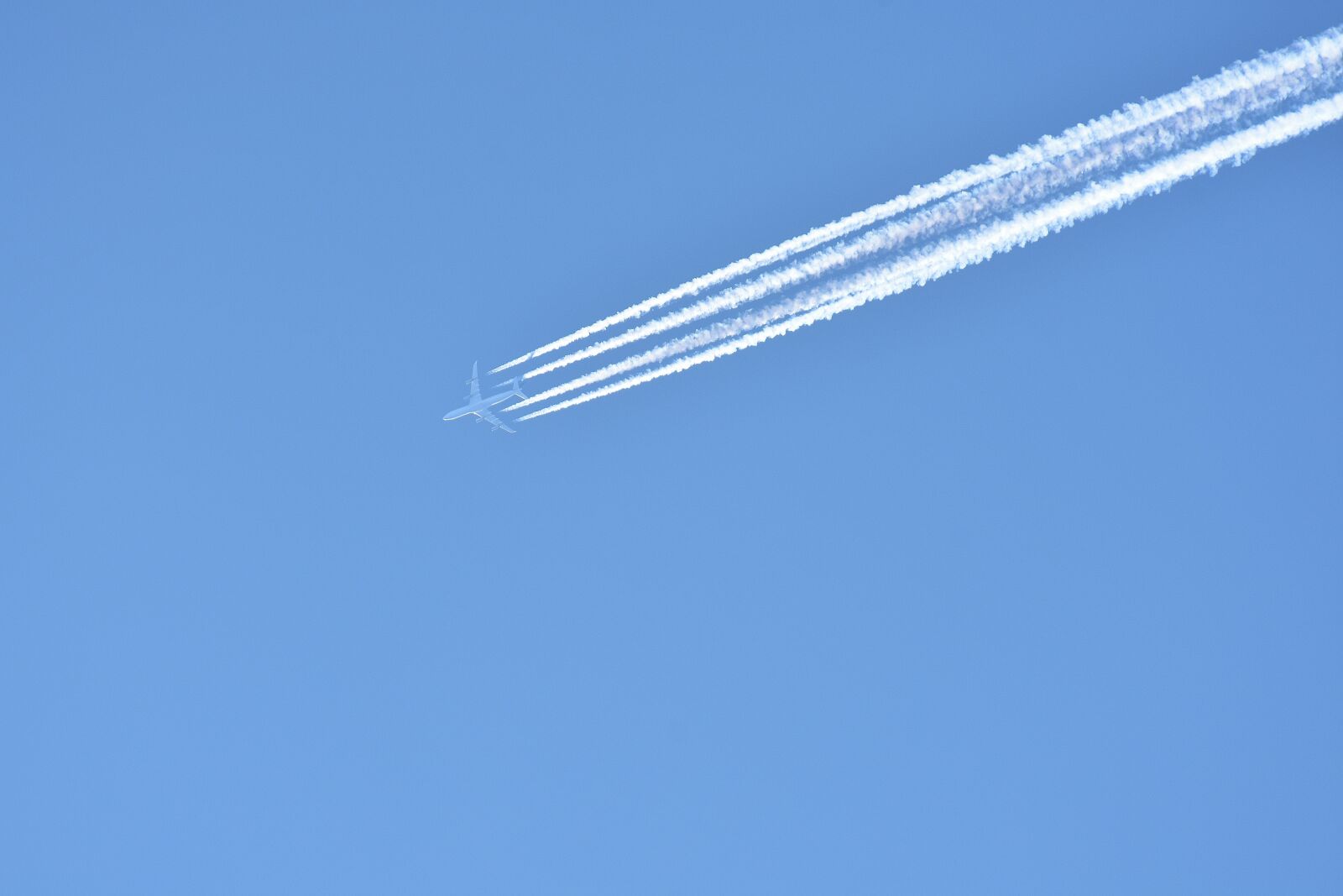 Nikon D7200 sample photo. Aircraft, contrail, sky photography