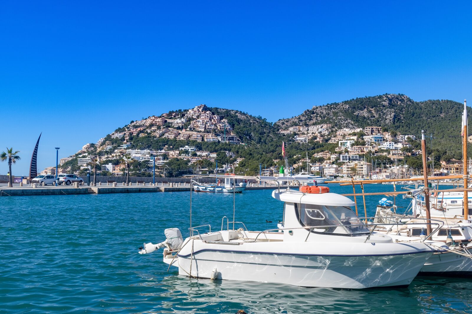 Canon EOS 750D (EOS Rebel T6i / EOS Kiss X8i) sample photo. Mallorca, port d'andratx, port photography