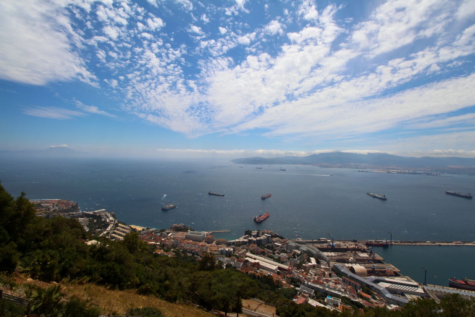 Canon EOS 700D (EOS Rebel T5i / EOS Kiss X7i) sample photo. Gibraltar, port, ships photography