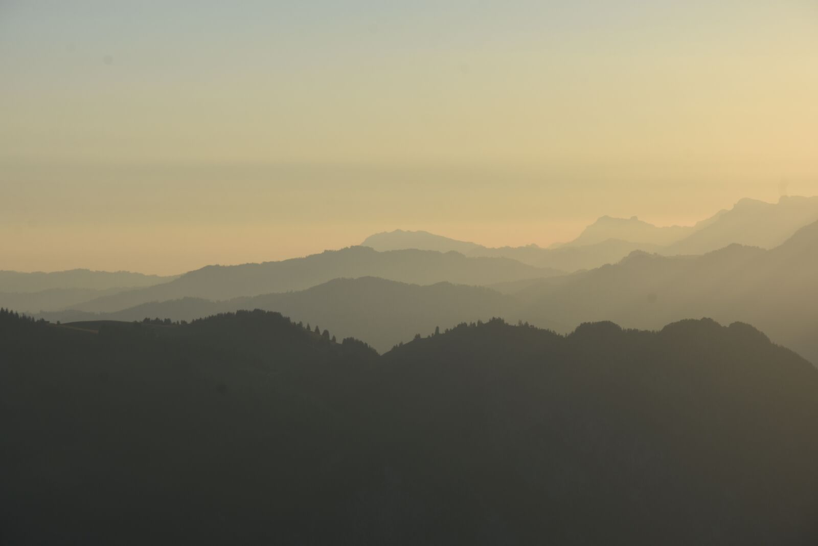 Nikon D7200 sample photo. Mountains, sunrise, orange photography