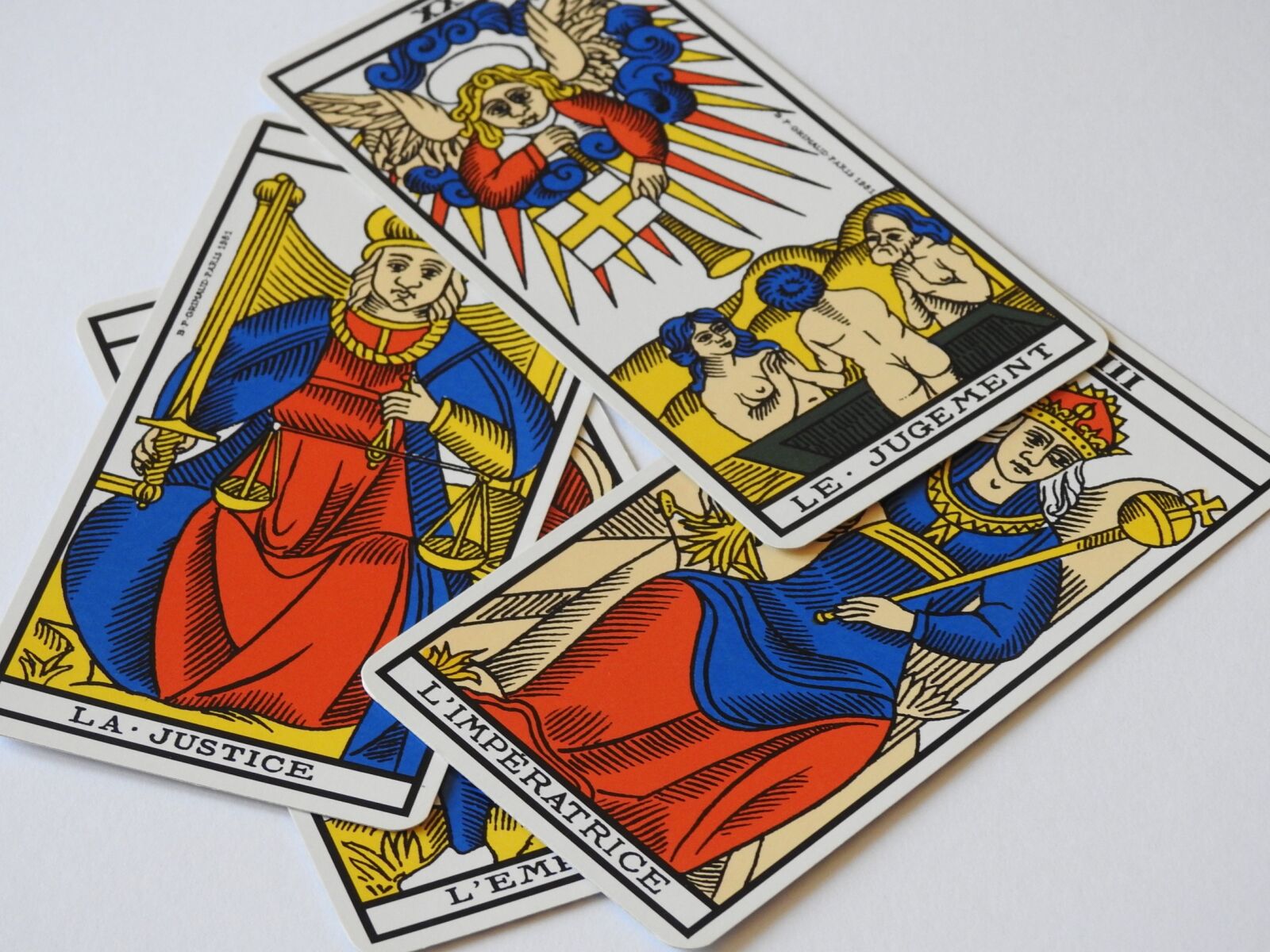 Nikon Coolpix P900 sample photo. Map, tarot, clairvoyance photography