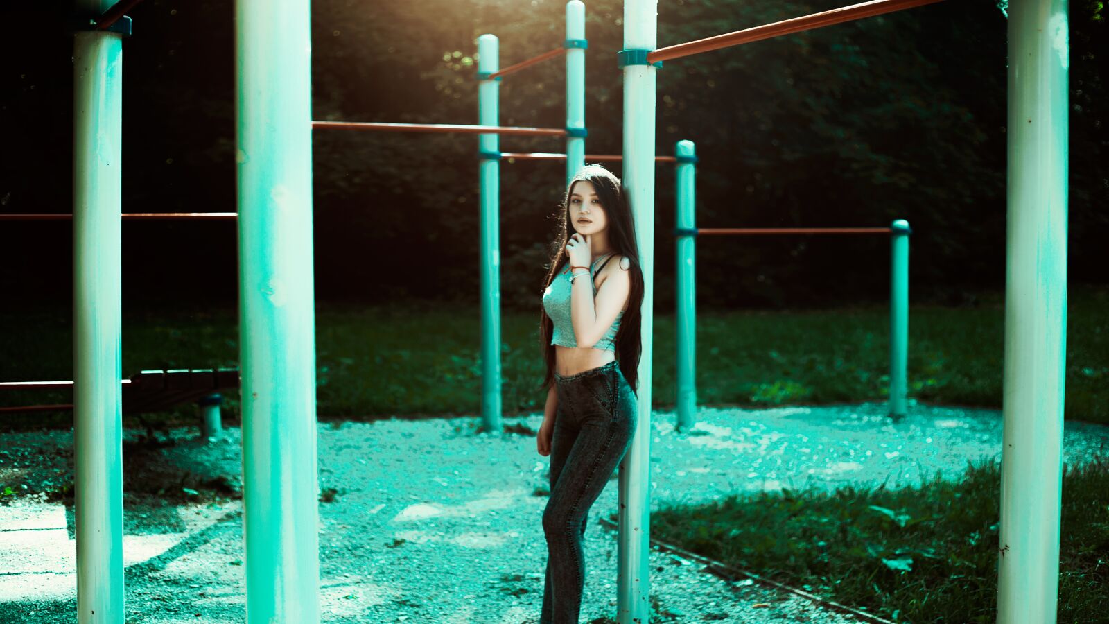 Canon EOS 5D Mark III sample photo. Jeans with high waist photography