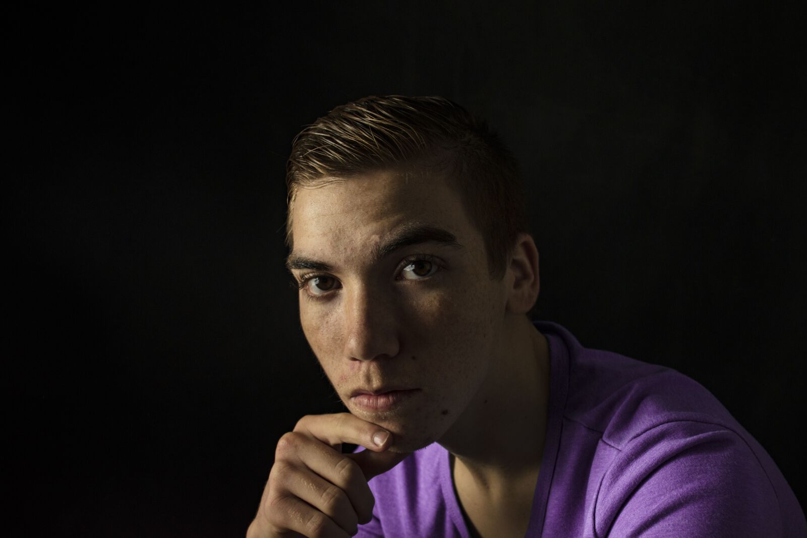Nikon D5600 sample photo. Man, thoughtful, look photography