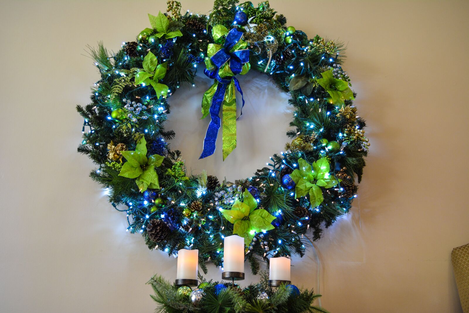 Nikon D5200 sample photo. Christmas wreath, wreath, holiday photography