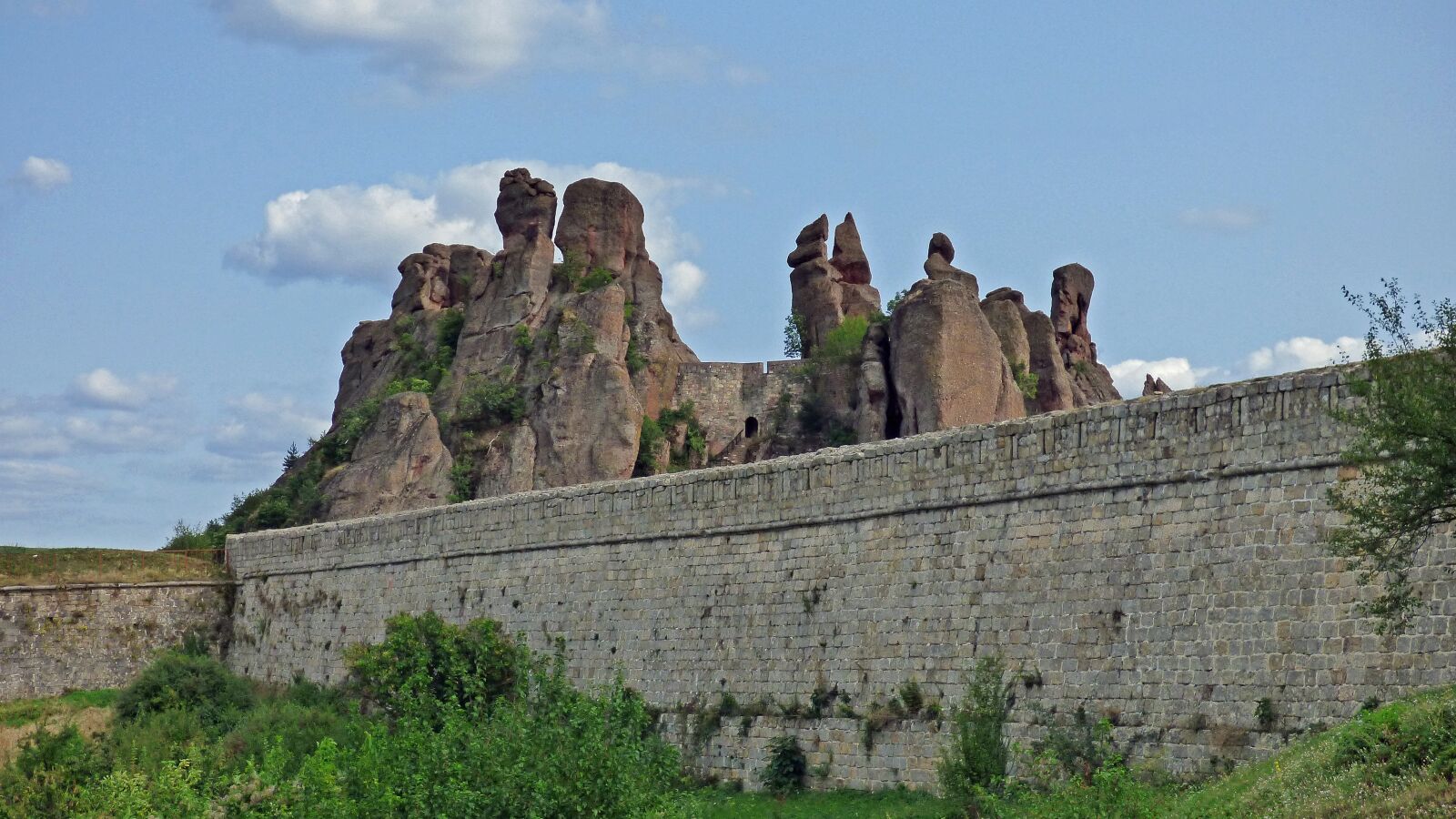 Panasonic Lumix DMC-FZ70 sample photo. Belogradchik, bulgaria, fortress photography