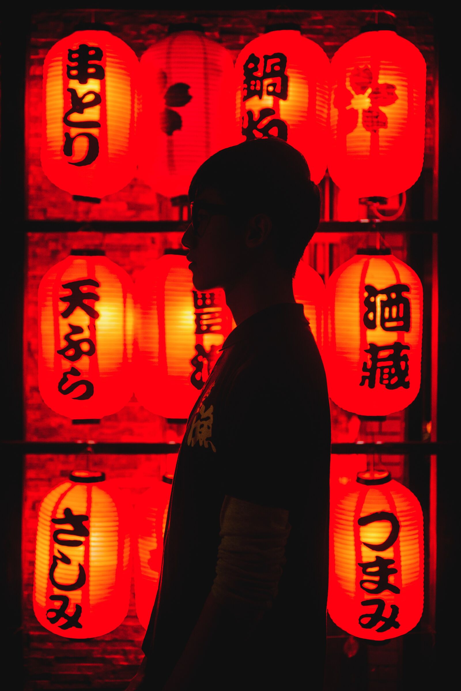Nikon D610 sample photo. Lantern, man, red photography