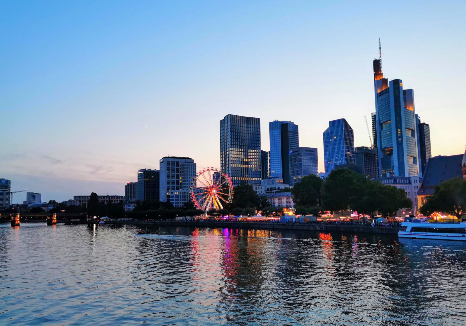 HUAWEI P30 Pro sample photo. Frankfurt, skyline, panorama photography