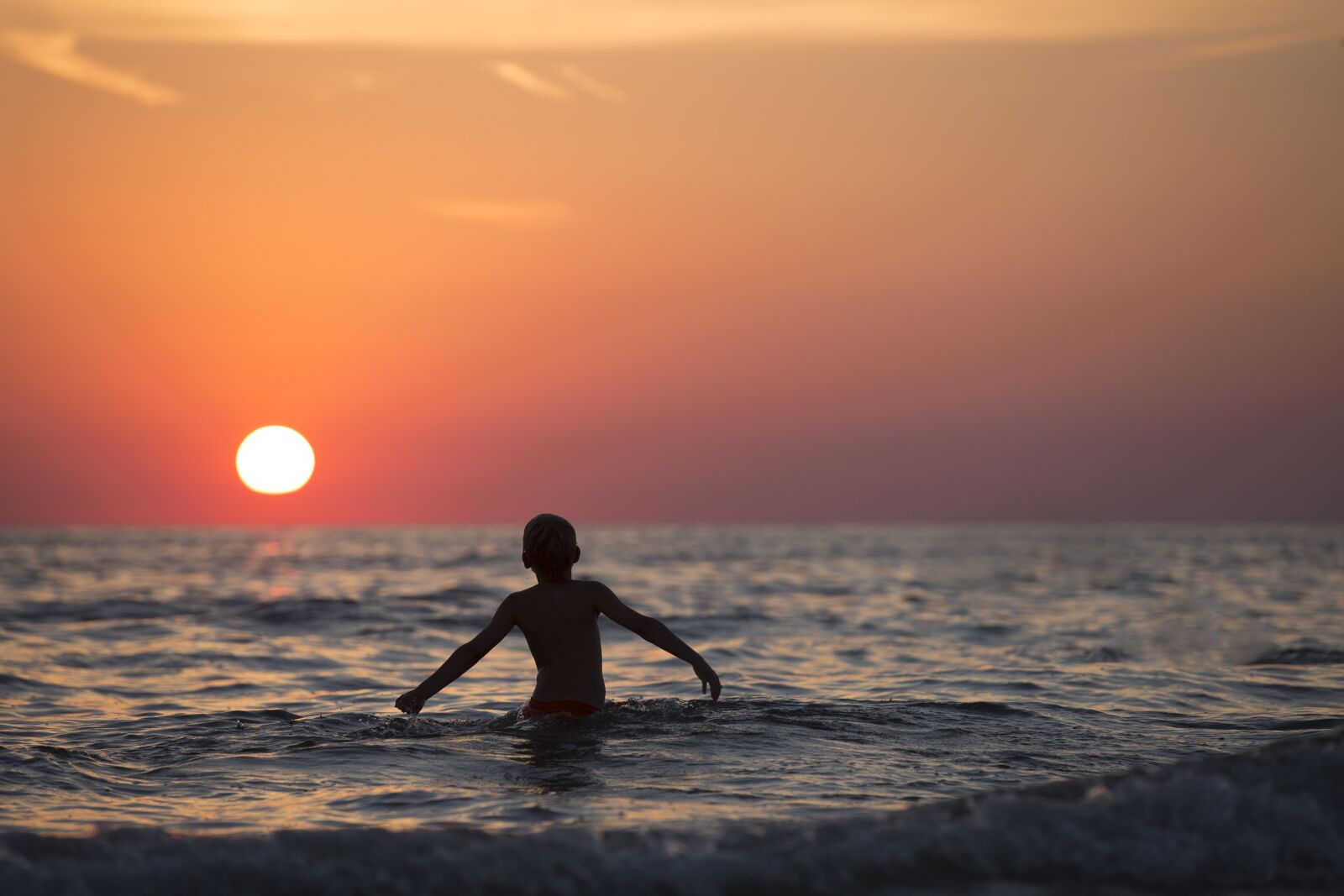 Canon EOS 5D Mark III sample photo. Beach, boy, child photography