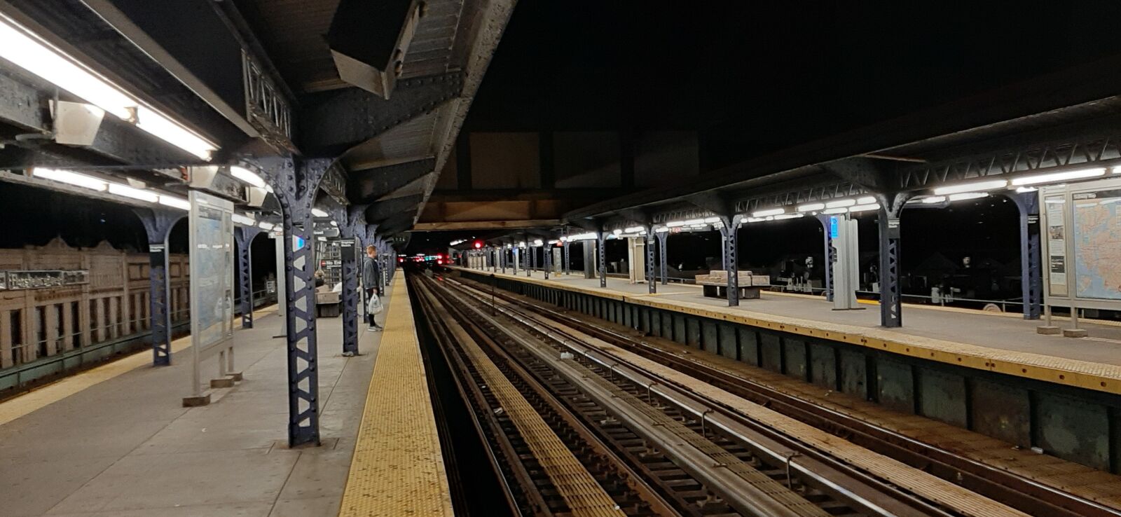 Samsung Galaxy A50 sample photo. Metro, subway, structure photography